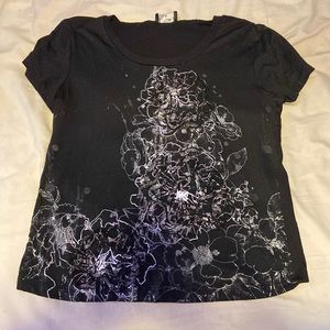 Black&purple flowered Tee